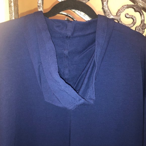 Navy/White Hoodie and matching Jogger Pants - Picture 7 of 12